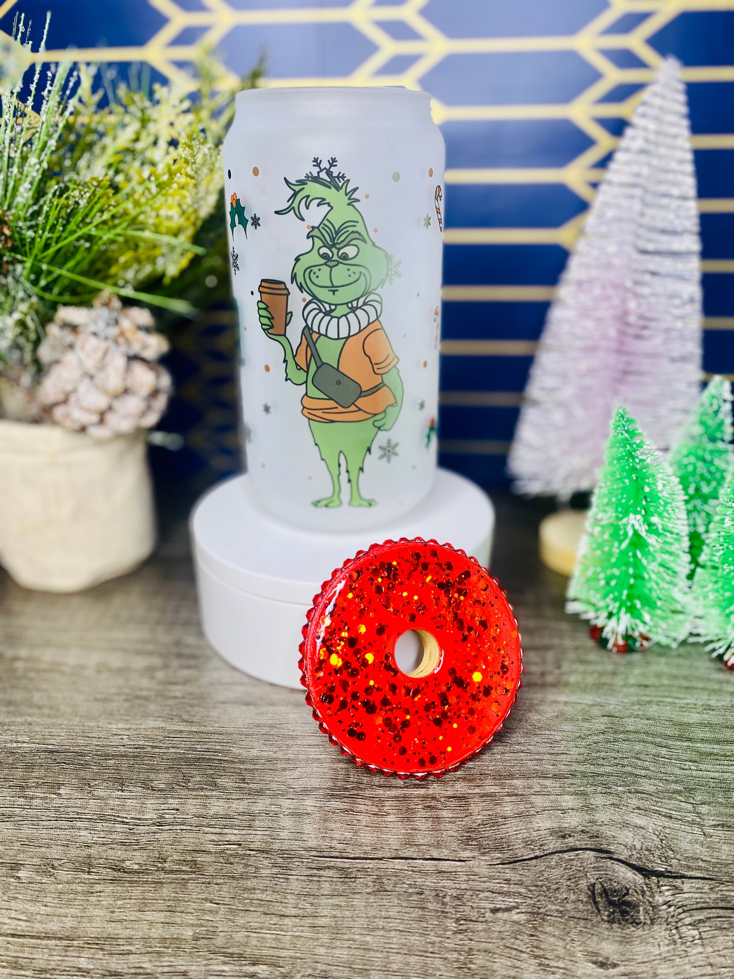 Merry Grinch Mas Frosted Cup